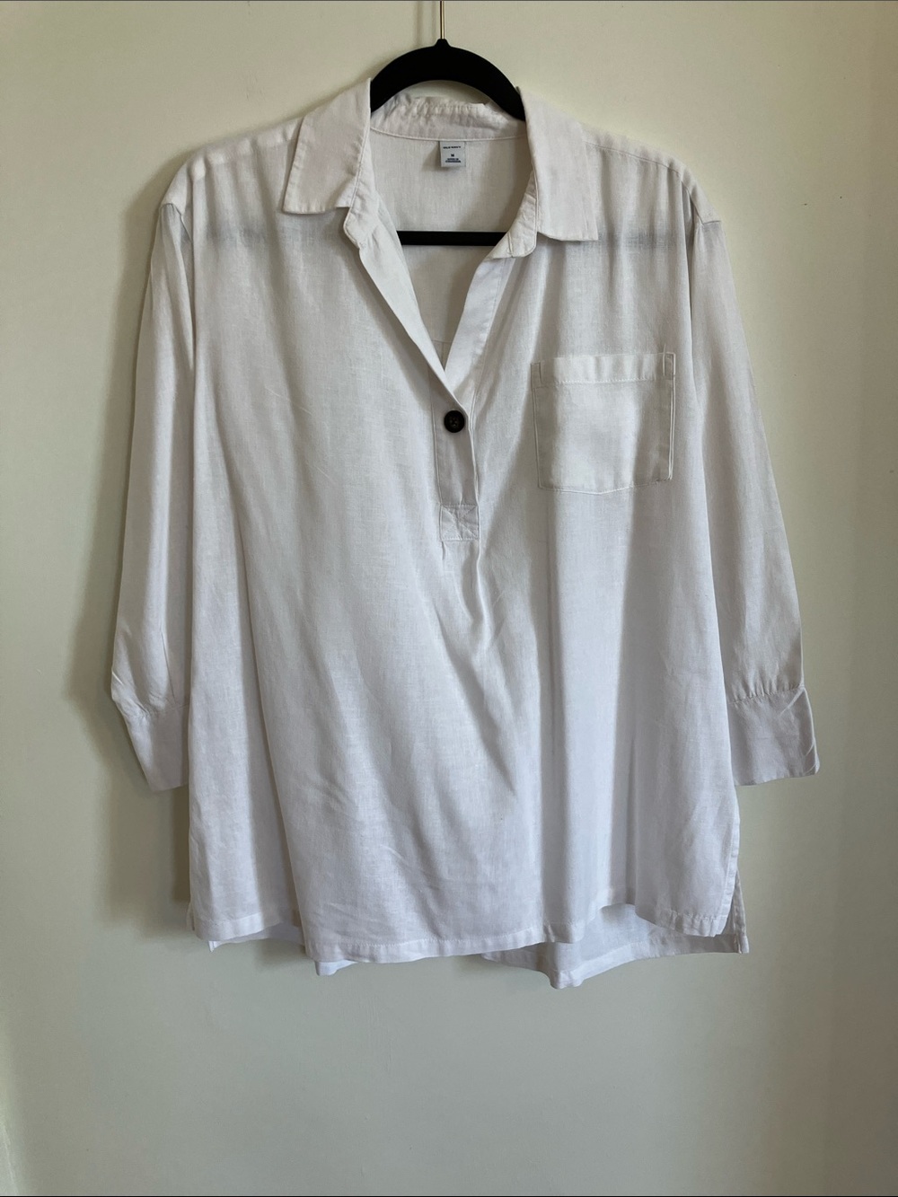 Old Navy White Casual Button-Down Pullover Shirt